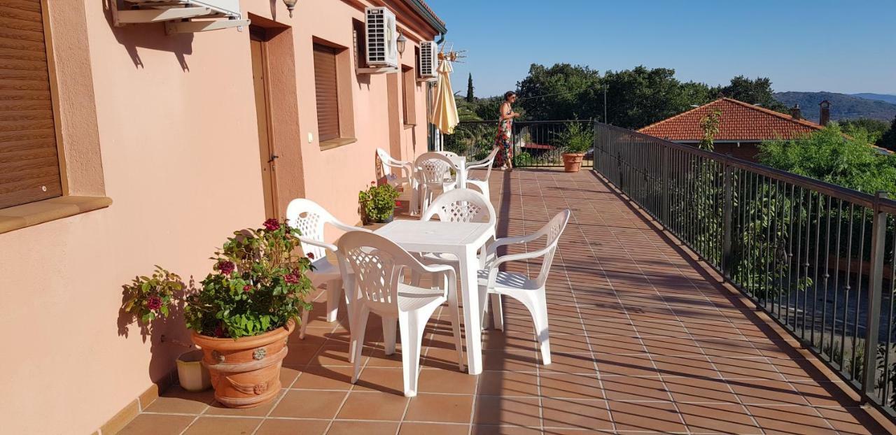 Apartamentossierradegata La Noguera Villamiel Екстер'єр фото